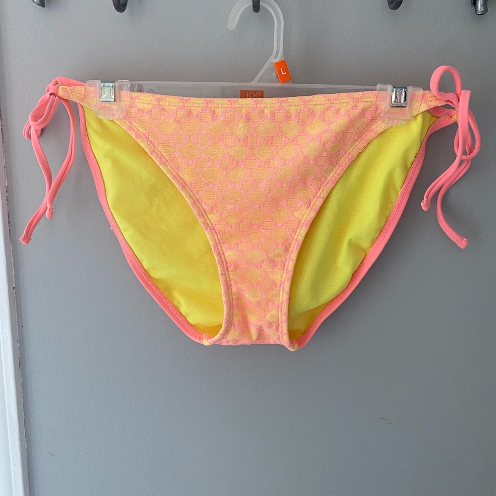 🔴 Xhilaration Neon Pink and Yellow Lace Bikini Bottoms